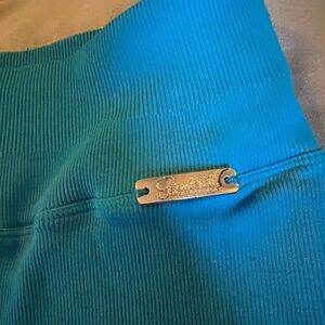 Bombshell ribbed leggings